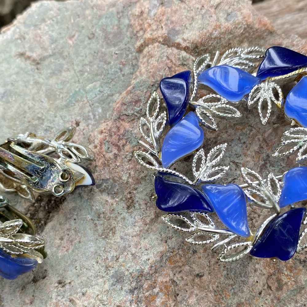 Blue Leaf Cluster Brooch and Clip-On Earrings Set